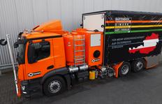 H37-5000P Multi-Purpose Marking Truck with exchangeable unpressurised container (4 x 1250 l) for 1-component cold paints with pump and for 2-component sprayable cold plastics for Airless spraying method with path-dependent metering pump AMAKOS®