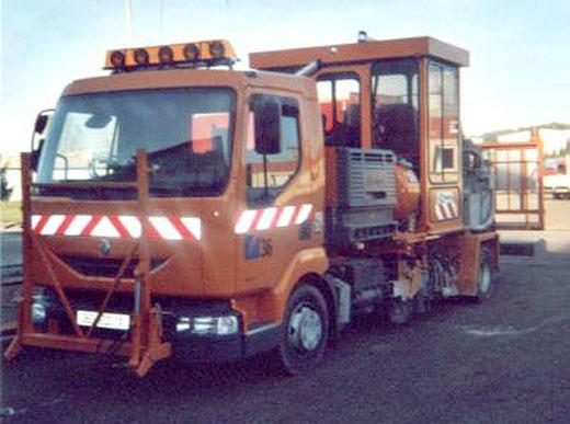 H75-1000P mit einem Kocher (1000 ltr), für spritzbare Thermoplastiken mit wegabhängiger Dosierpumpe (AMAKOS<sup>®</sup>), Markeureinheit beidseitig
